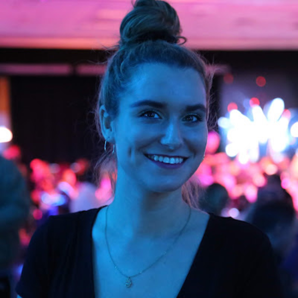 Meet your Posher, Shaina